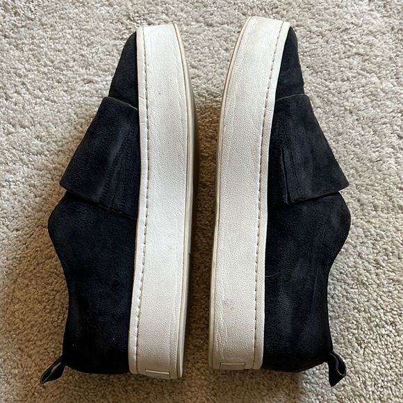 Vince Sneakers! - Picture 4 of 7